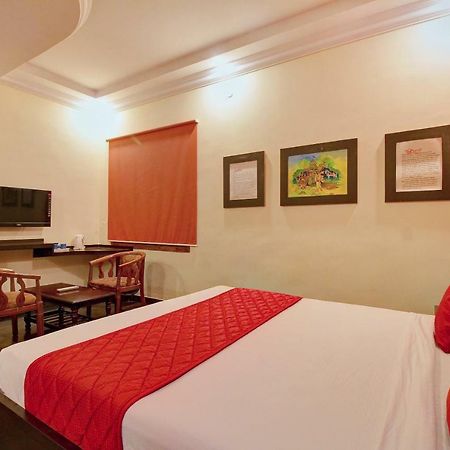 Bed and Breakfast Oyo 7355 Covinille Madurai Esterno foto