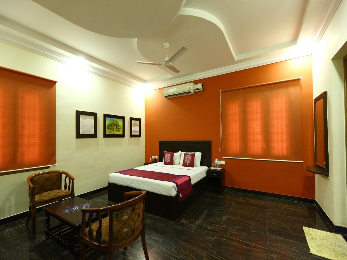 Bed and Breakfast Oyo 7355 Covinille Madurai Esterno foto