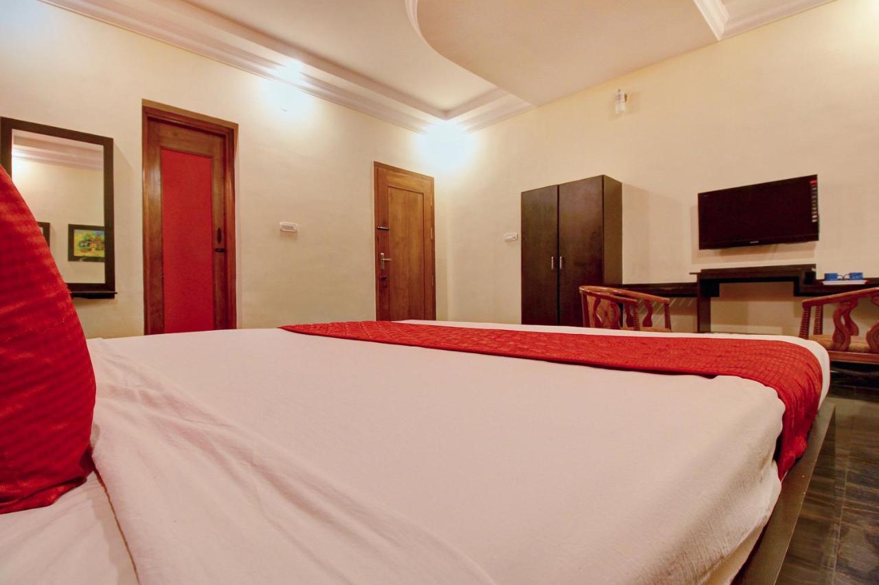 Bed and Breakfast Oyo 7355 Covinille Madurai Esterno foto